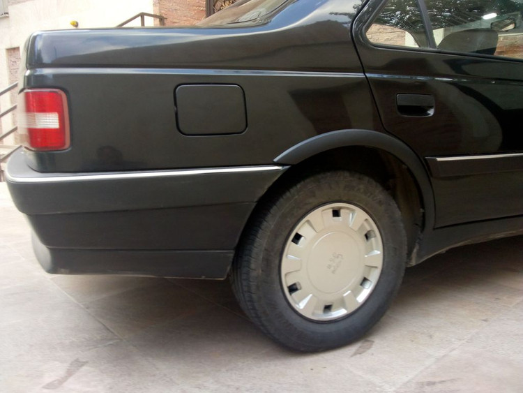 زه گلگیر صنعت سازان مدل peugeot 405 مناسب برای خودرو پژو ۴۰۵